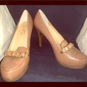 Marc Fisher Chain Detail Heels